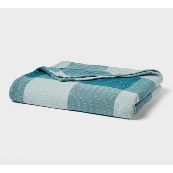 Full/Queen Spring Matelasse Blanket Oversized Gingham Blue - Threshold NEW - Picture 1 of 5